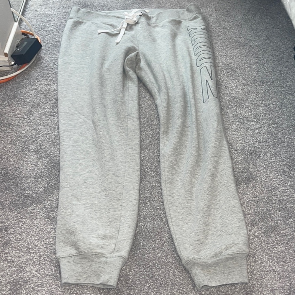 Light grey Aeropostale sweat pants!